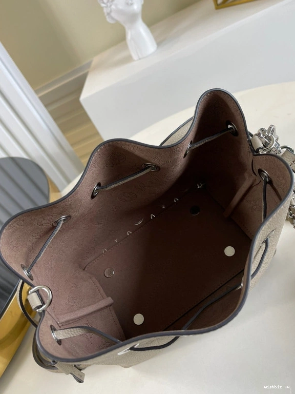 WIS LOUIS VUITTON BELLA 0226